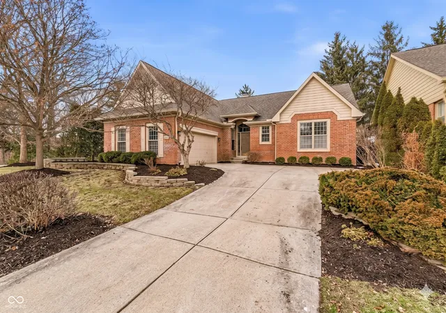 3rd image of 10380 Spring Highland Dr, Carmel, IN 46290 | MLS# 22082879