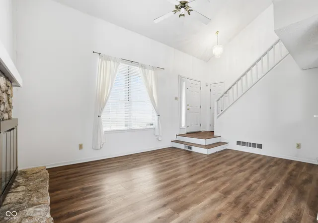 3rd image of 2569 Chaseway Ct, Indianapolis, IN 46268 | MLS# 22082882
