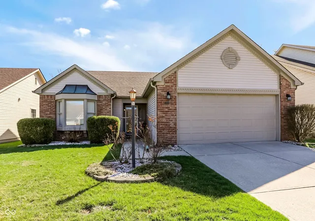 1st image of 4625 Common Vista Cir, Indianapolis, IN 46220 | MLS# 22082894
