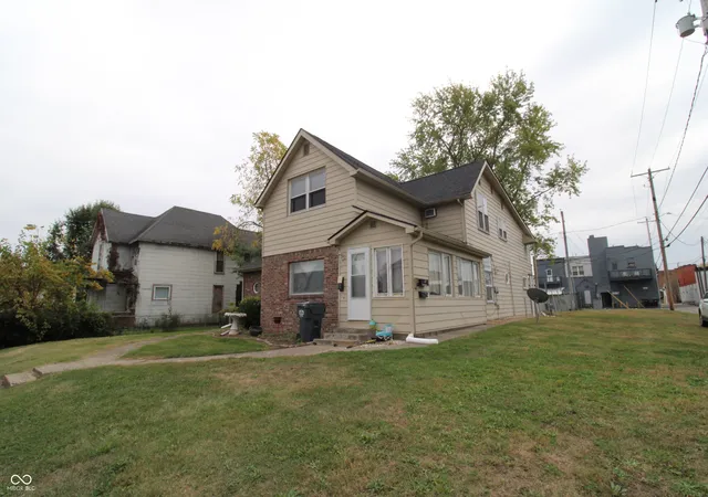 Homes for sale in Alexandria, IN | 117 E John St, Alexandria, IN 46001 | MLS# 22083038