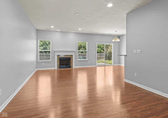 4th image of 5844 Edelle Dr, Indianapolis, IN 46237 | MLS# 22083123