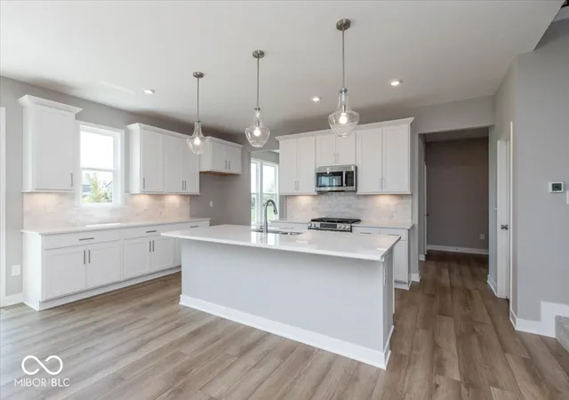 Photo 4 of Sale Pending at 15387 Clearstream Dr, Fishers, IN 46040 | MLS# 22083228 | Listing updated on 2026-09-03