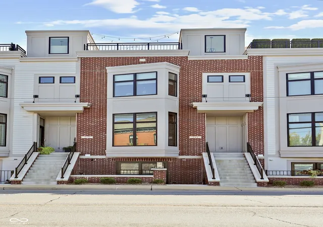 1st image of 711 E 16th St, Indianapolis, IN 46202 | MLS# 22083232