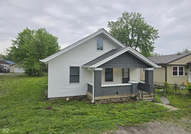 Homes for sale in Indianapolis, IN | 1644 E Southern Ave, Indianapolis, IN 46203 | MLS# 22083275