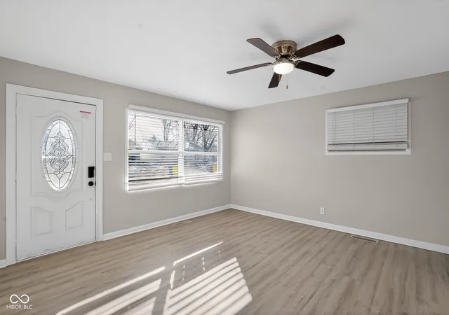 4th image of 4918 N Katherine Dr, Indianapolis, IN 46226 | MLS# 22083579