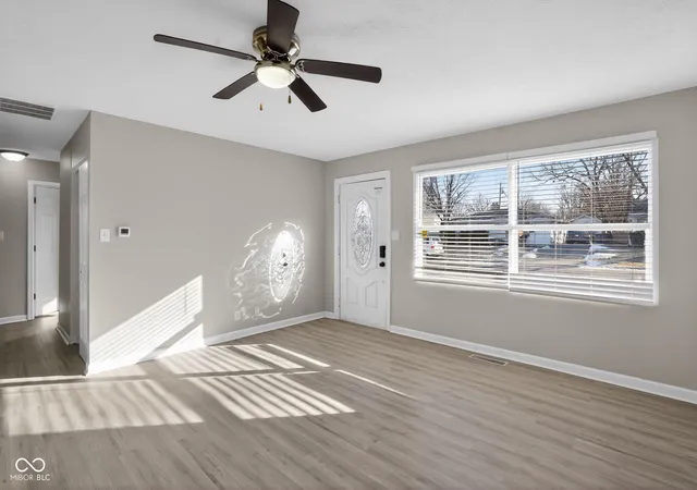 5th image of 4918 N Katherine Dr, Indianapolis, IN 46226 | MLS# 22083579