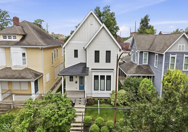 2nd image of 2026 N Talbott St, Indianapolis, IN 46202 | MLS# 22083678