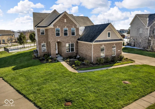 Homes for sale in Indianapolis, IN | 7211 Bellini Ln, Indianapolis, IN 46259 | MLS# 22083831