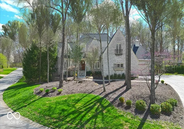 2nd image of 9399 Irishmans Run Ln, Zionsville, IN 46077 | MLS# 22083836