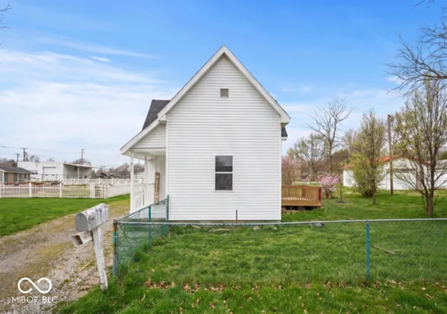Homes for sale in Elwood, IN | 512 N 13th St, Elwood, IN 46036 | MLS# 22084007