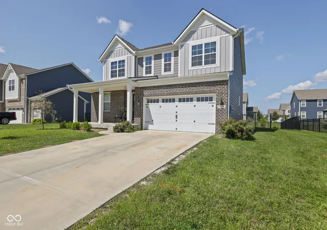 Photo 2 of Single family home for sale at 15306 Dawn Run Dr, Fishers, IN 46040 | MLS# 22084172 | Listing updated on 2026-09-01
