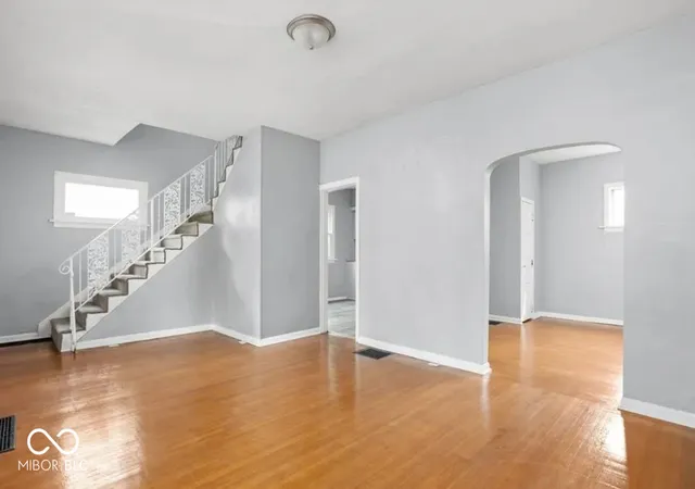 image of 901 N Parker Ave, Indianapolis, IN 46201 | MLS# 22084243