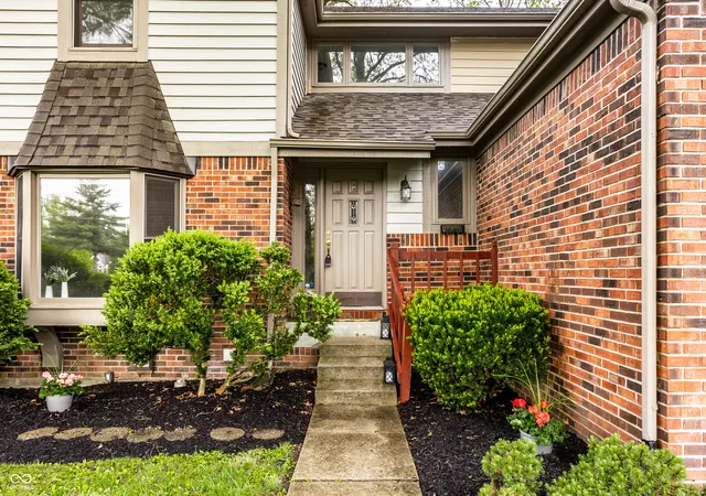 3rd image of 7570 Pinesprings West Dr, Indianapolis, IN 46256 | MLS# 22084313