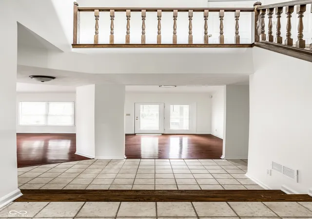 4th image of 7570 Pinesprings West Dr, Indianapolis, IN 46256 | MLS# 22084313
