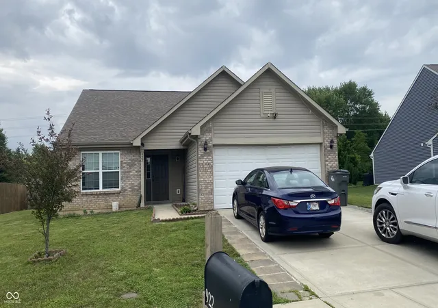 2nd image of 922 Beal Wy, Indianapolis, IN 46217 | MLS# 22084345