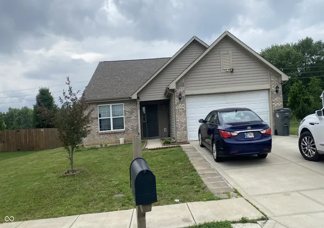 1st image of 922 Beal Wy, Indianapolis, IN 46217 | MLS# 22084345