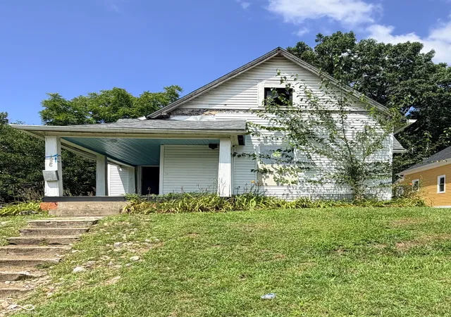 2nd image of 1826 Tallman Ave, Indianapolis, IN 46218 | MLS# 22084410