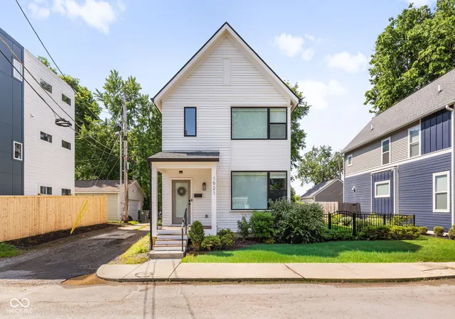 2nd image of 1521 Marlowe Ave, Indianapolis, IN 46201 | MLS# 22084435