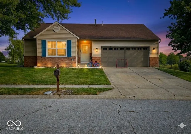 1st image of 8436 Captain Dr, Avon, IN 46123 | MLS# 22084457