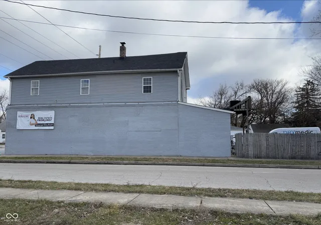 Homes for sale in Indianapolis, IN | 2937 W 10Th St, Indianapolis, IN 46222 | MLS# 22084649
