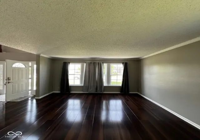 4th image of 585 Fireside Dr, Greenwood, IN 46143 | MLS# 22084666
