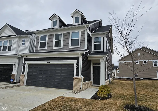 Photo 1 of Townhouse for sale at 18762 Terra Vista Pl, Westfield, IN 46074 | MLS# 22084678 | Listing updated on 2026-09-14