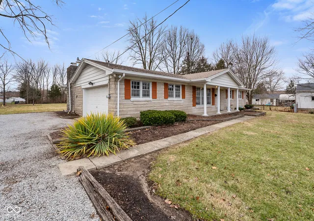 2nd image of 2215 Albany St, Beech Grove, IN 46107 | MLS# 22085138