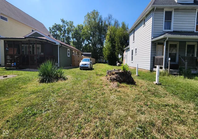 2nd image of 2150 Bellefontaine St, Indianapolis, IN 46202 | MLS# 22085197