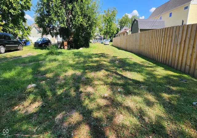 3rd image of 2150 Bellefontaine St, Indianapolis, IN 46202 | MLS# 22085197