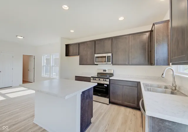4th image of 4970 E Daisy Ln, Mooresville, IN 46158 | MLS# 22085325