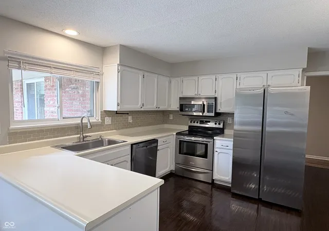 Photo 3 of Single family home for sale at 1327 Walston Ct, Indianapolis, IN 46260 | MLS# 22085404 | Listing updated on 2026-10-02
