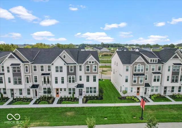 Photo 2 of Townhouse for sale at 428 Elite St, Westfield, IN 46074 | MLS# 22085428 | Listing updated on 2026-09-21