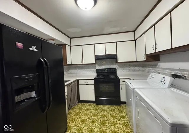 Photo 4 of Single family home for sale at 10053 E Dedham Dr, Indianapolis, IN 46229 | MLS# 22085452 | Listing updated on 2026-09-02