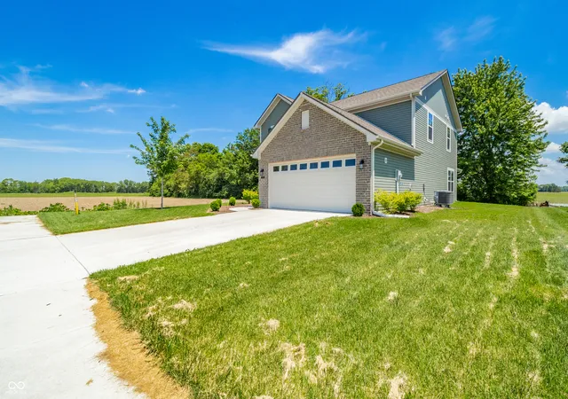 Homes for sale in Lapel, IN | 610 Persimmon Pass, Lapel, IN 46051 | MLS# 22085915