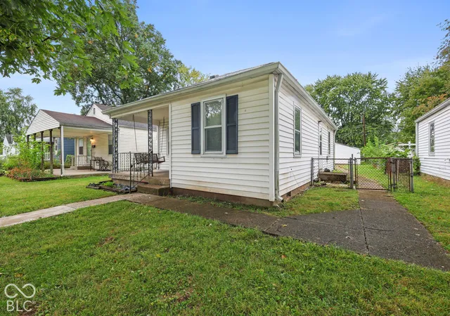 Photo 3 of Single family home for sale at 1116 N Berwick Ave, Indianapolis, IN 46222 | MLS# 22085972 | Listing updated on 2026-10-06