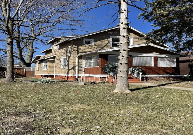 2nd image of 810 N Tuxedo St, Indianapolis, IN 46201 | MLS# 22086055
