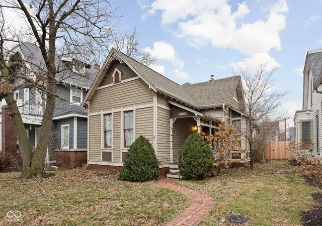 2nd image of 1635 N Delaware St, Indianapolis, IN 46202 | MLS# 22086104