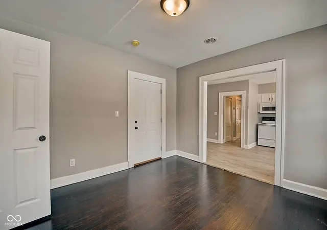 22nd image of 412 N Bradley Ave, Indianapolis, IN 46201 | MLS# 22086130