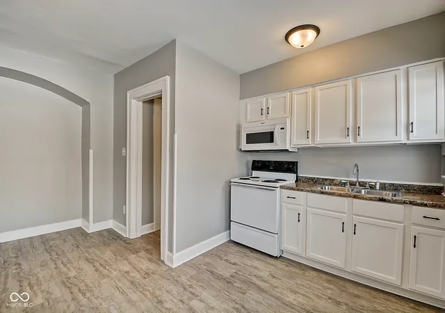 5th image of 412 N Bradley Ave, Indianapolis, IN 46201 | MLS# 22086130