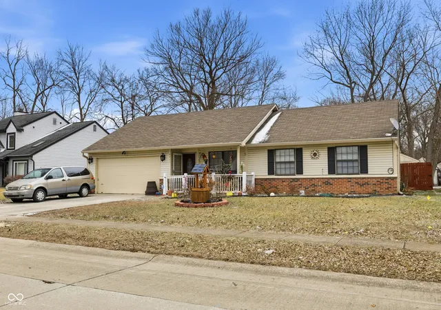 2nd image of 4411 Rotterdam Dr, Indianapolis, IN 46228 | MLS# 22086285