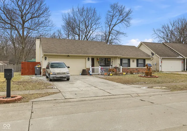 3rd image of 4411 Rotterdam Dr, Indianapolis, IN 46228 | MLS# 22086285