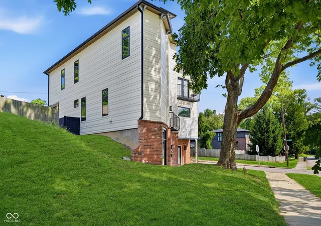 69th image of 2130 Brookside Parkway North Dr, Indianapolis, IN 46201 | MLS# 22086318