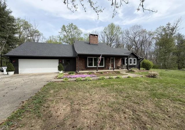 3rd image of 825 W Krislynn Woods Ave, West Terre Haute, IN 47885 | MLS# 22086577