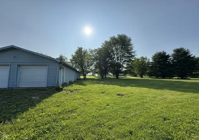 3rd image of 3231 W State Road 32, Westfield, IN 46074 | MLS# 22086623