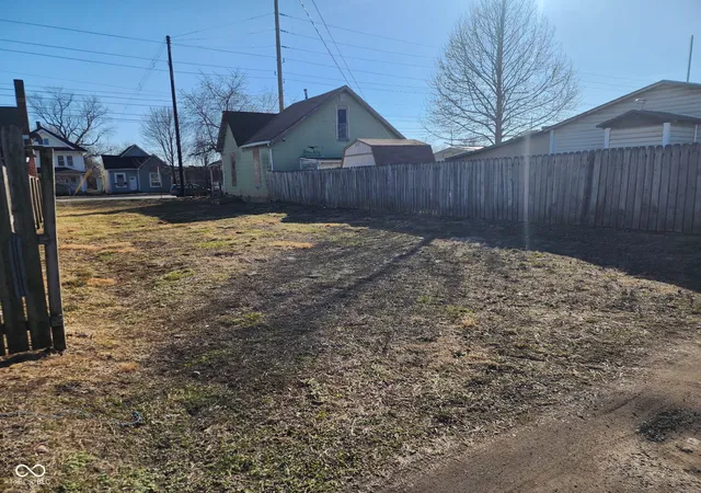 2nd image of 1428 Oliver Ave, Indianapolis, IN 46221 | MLS# 22086848