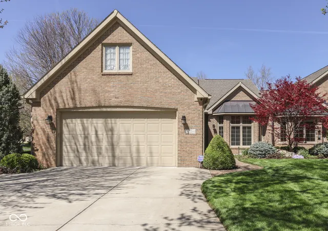 2nd image of 1752 Pathway Dr N, Greenwood, IN 46143 | MLS# 22087203