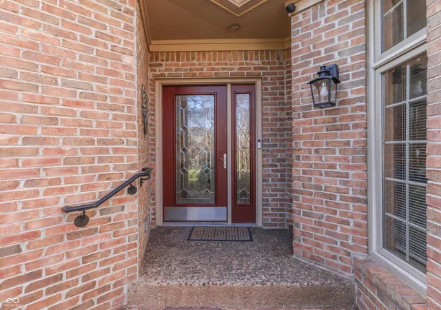 4th image of 1752 Pathway Dr N, Greenwood, IN 46143 | MLS# 22087203