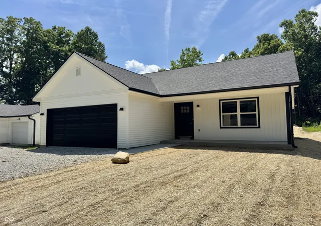 Homes for sale in Coatesville, IN | 613 Jefferson Vly, Coatesville, IN 46121 | MLS# 22087300