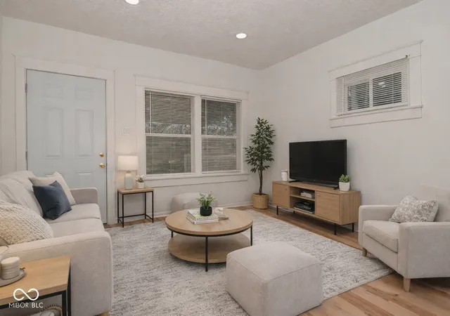 3rd image of 822 N Bradley Ave, Indianapolis, IN 46201 | MLS# 22087324
