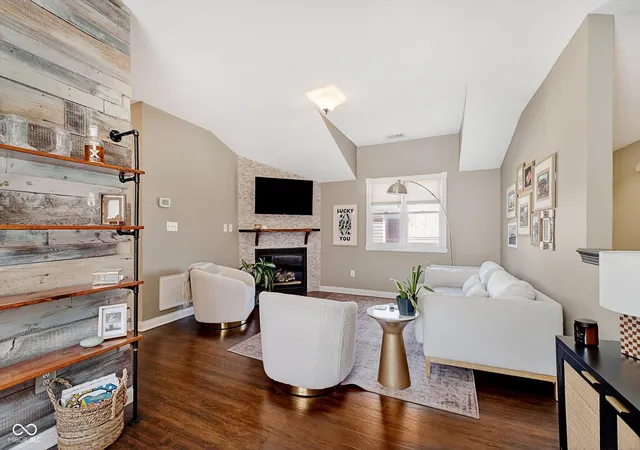 4th image of 1011 N Ogden St, Indianapolis, IN 46202 | MLS# 22087412
